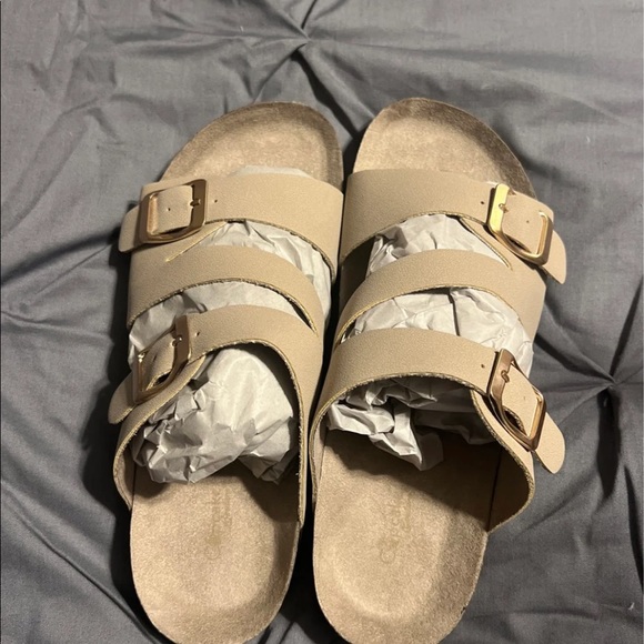 Girls Sandal’s - Picture 2 of 6